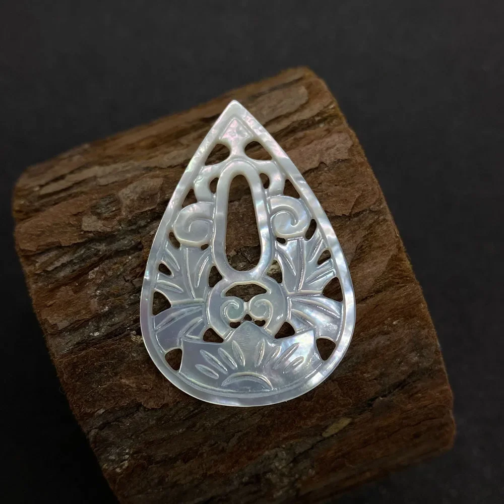 Natural Mother-of-pearl Pendan - огляд і ціна Mother Of Pearl Shell Pendant Necklace
