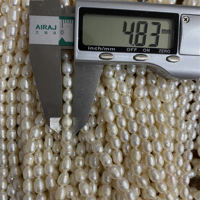 AA Medium Quality Natural Fres - огляд і ціна Natural Freshwater Pearl Strand Loose Beads