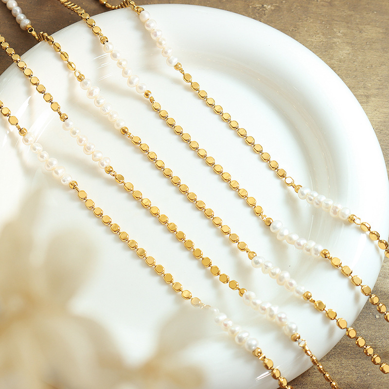 Hot Sell Trendy Flat Gold Bead - огляд і ціна Baroque Pearl Pendant Necklace Gold