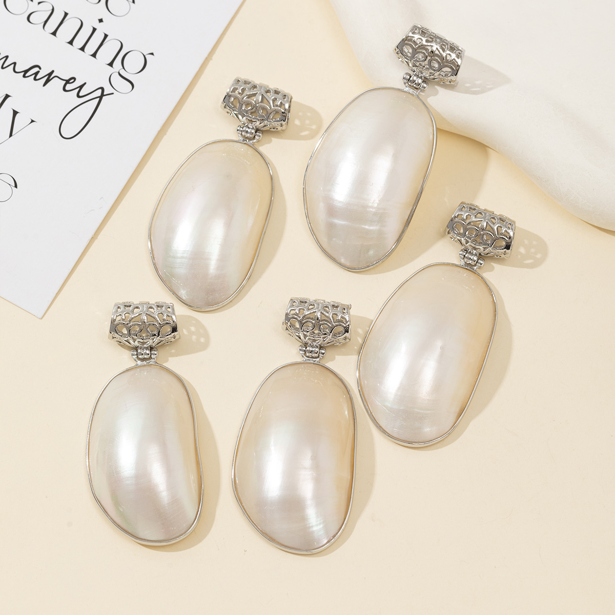 Natural Mother of Pearl Oval S - огляд і ціна Mother Of Pearl Shell Pendant Necklace